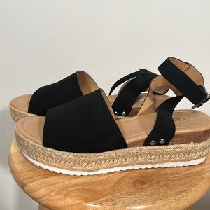 Summer sandals